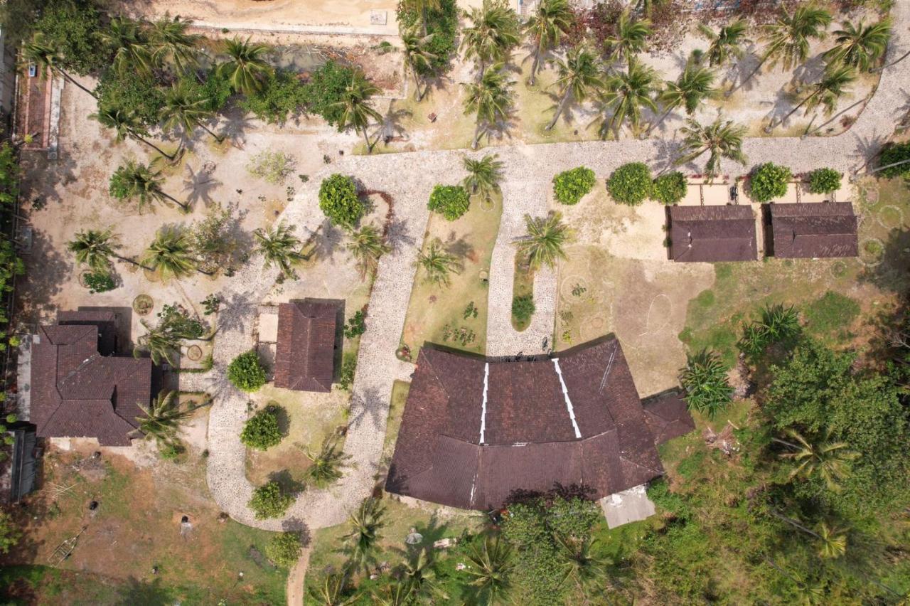 Dewa Daru Resort Karimunjawa Eksteriør bilde